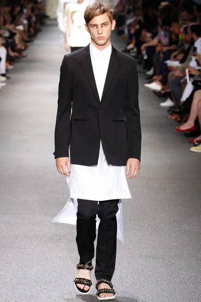 Look 58